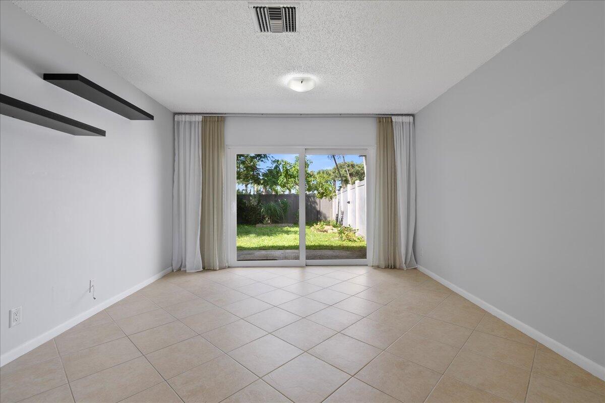 258 Palmetto Court