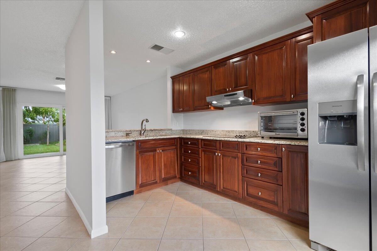258 Palmetto Court