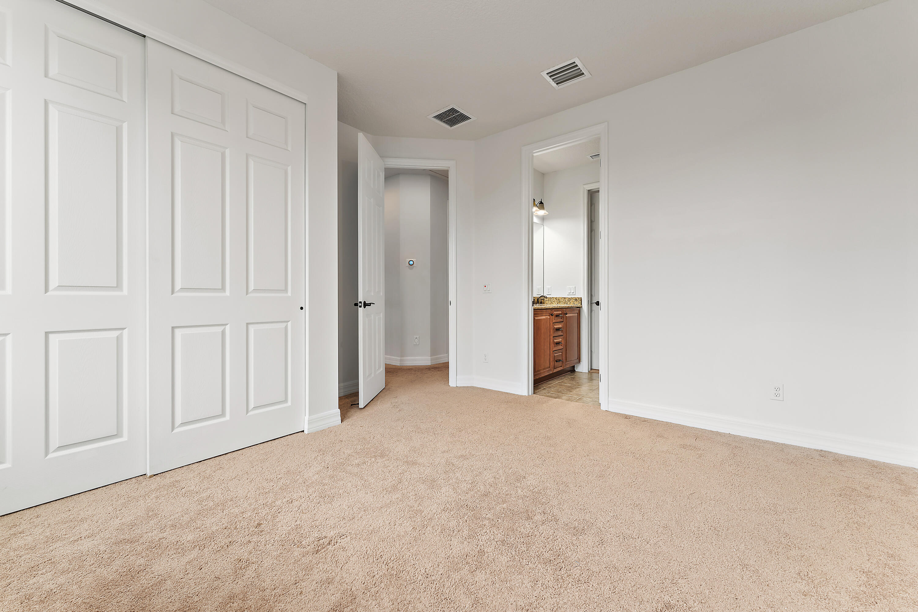 2839 E Mallory Boulevard