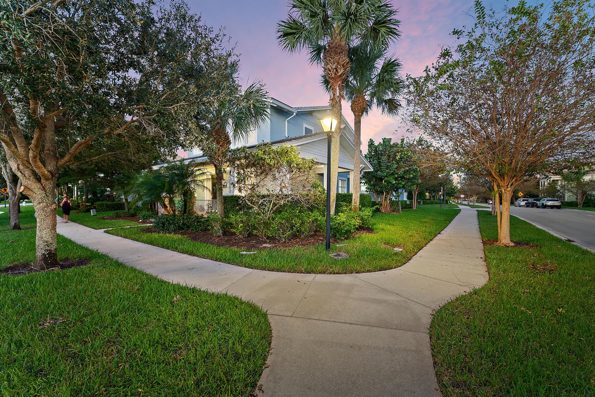 2839 E Mallory Boulevard