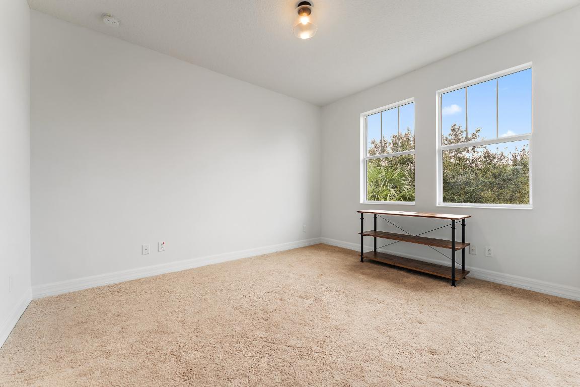 2839 E Mallory Boulevard