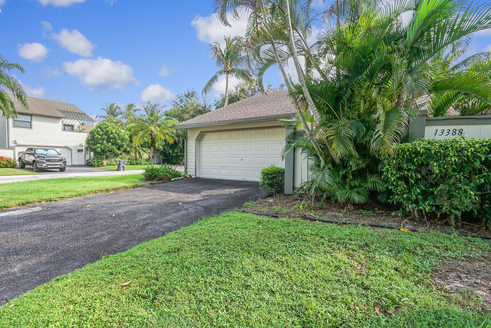 13388 Bedford Mews Court