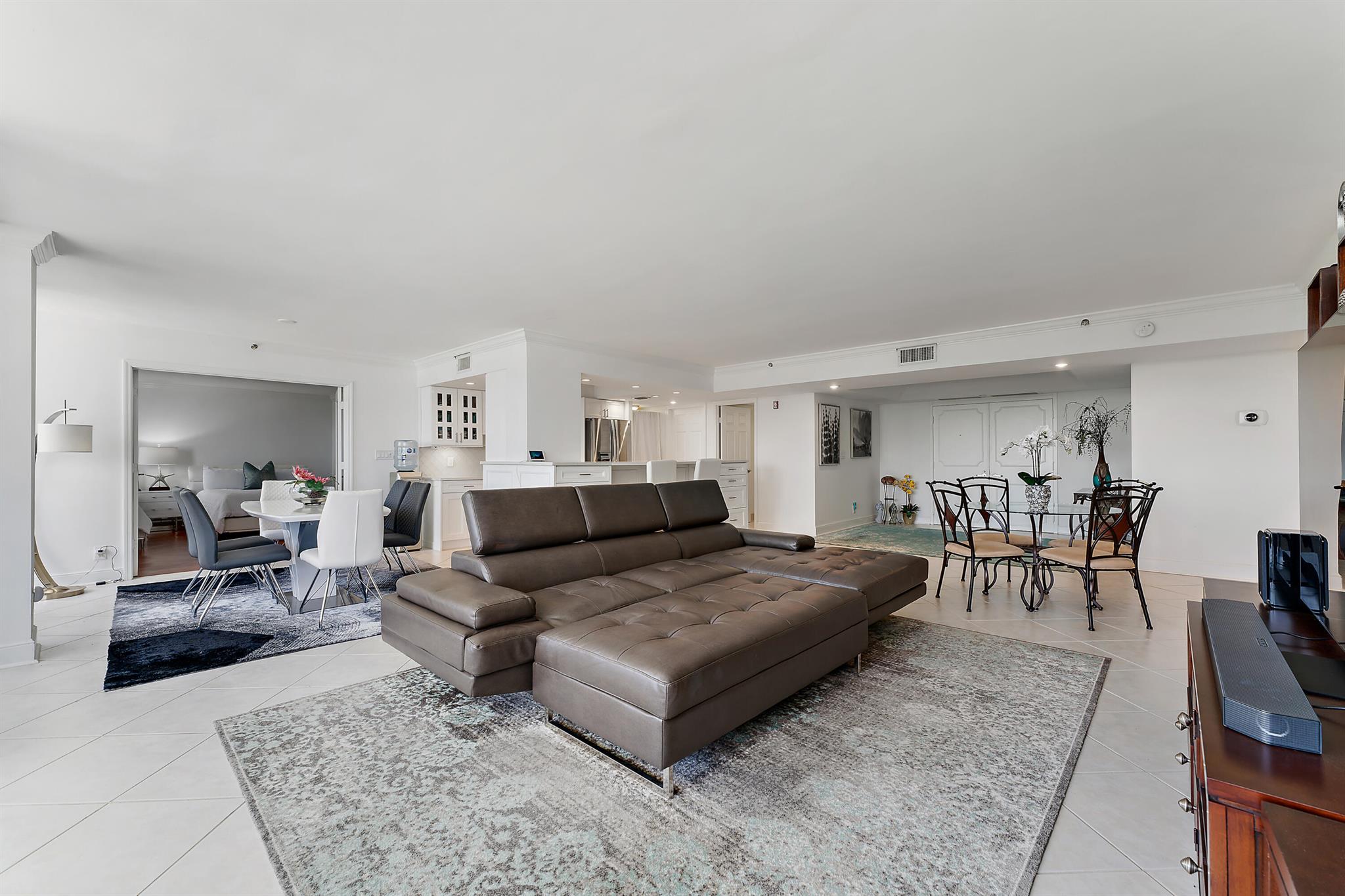 5280 N Ocean Drive 2 F