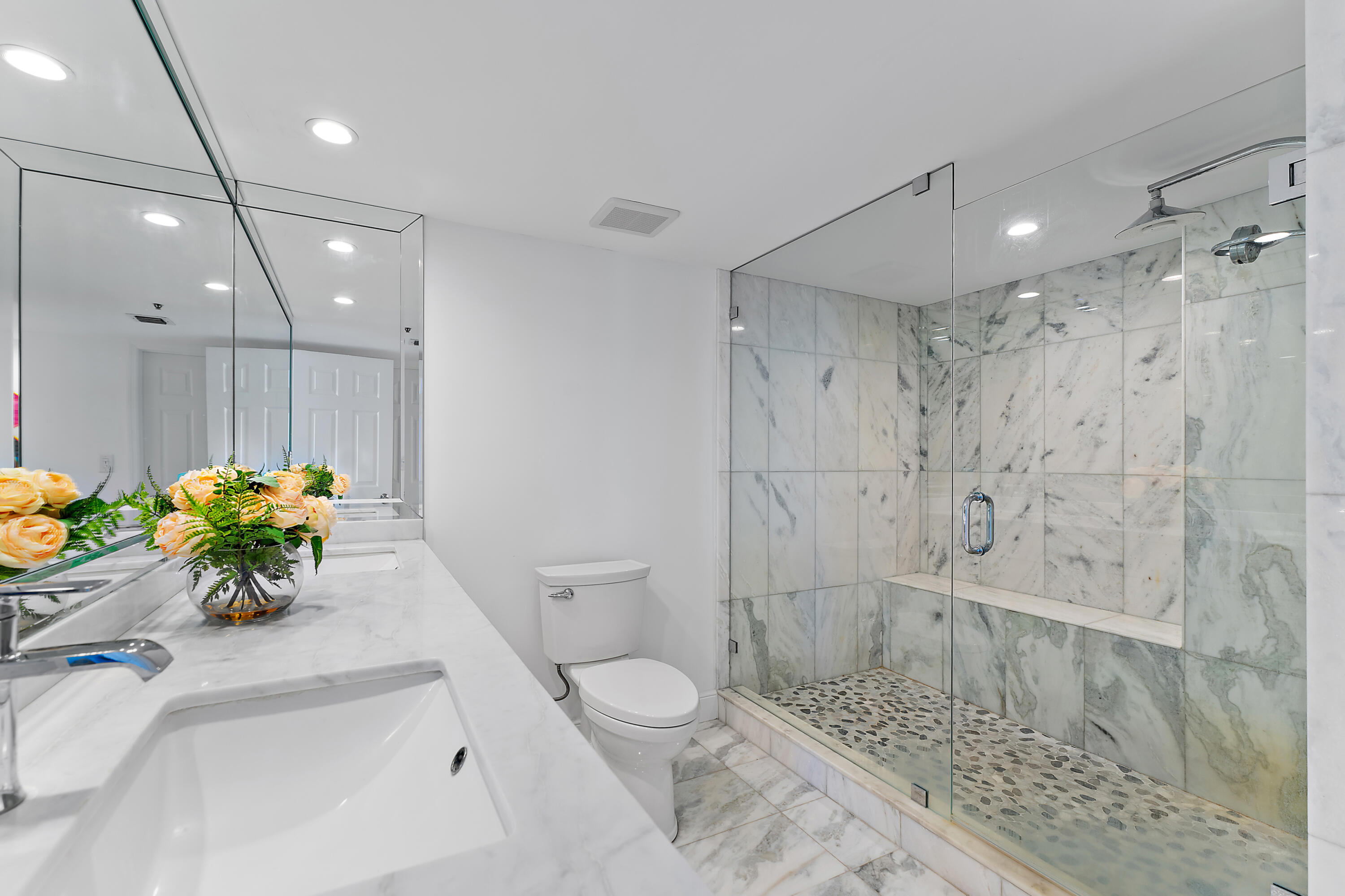 5280 N Ocean Drive 2 F