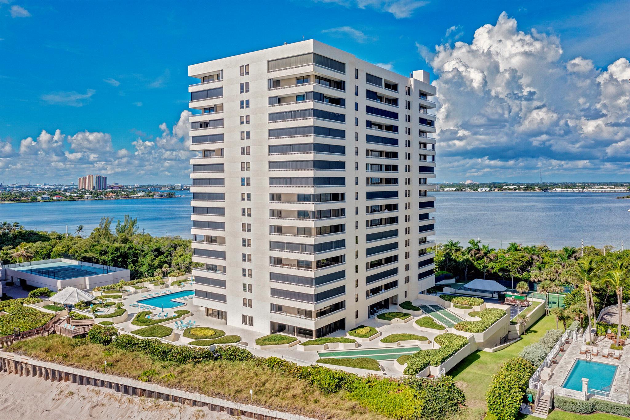 5280 N Ocean Drive 2 F