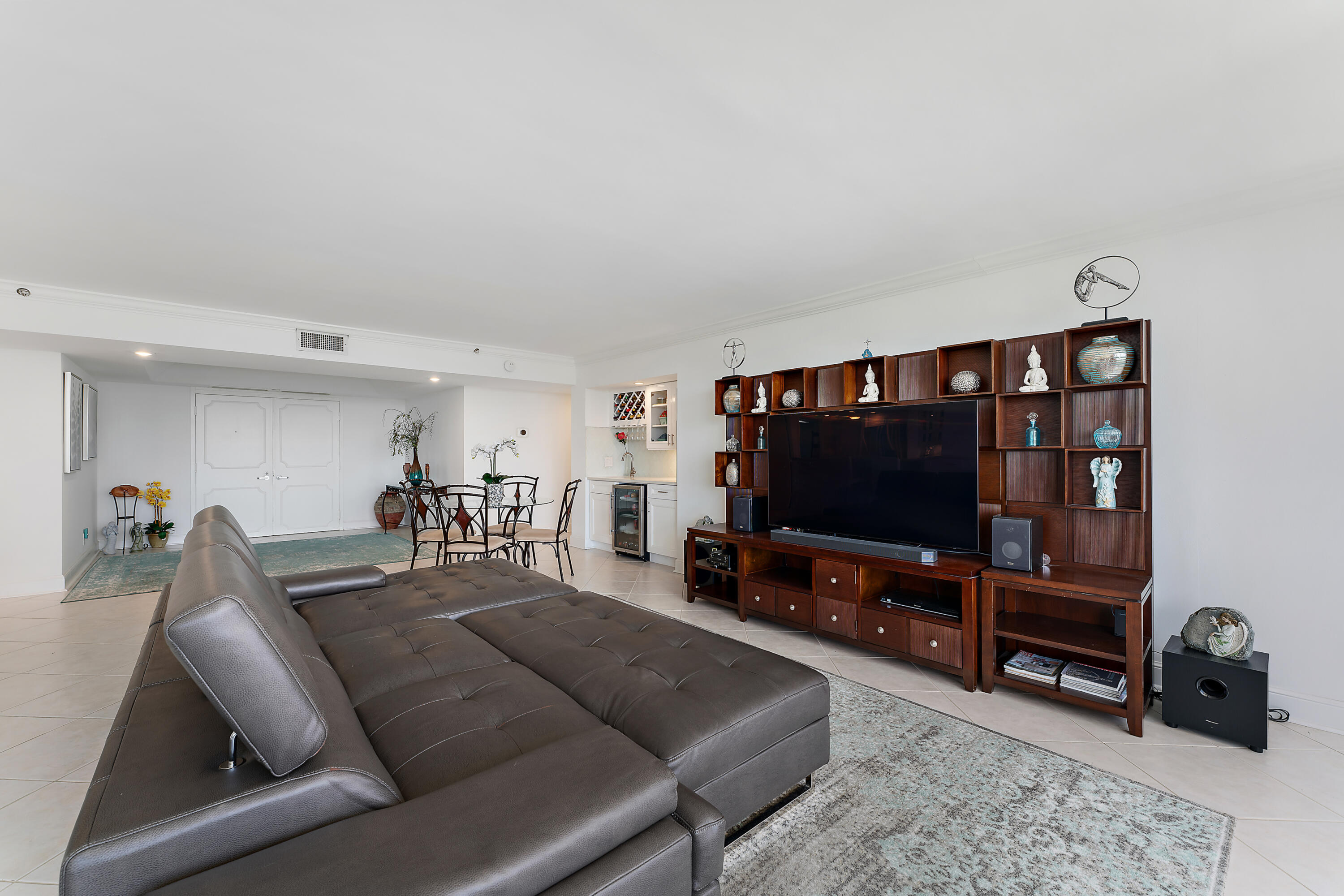 5280 N Ocean Drive 2 F