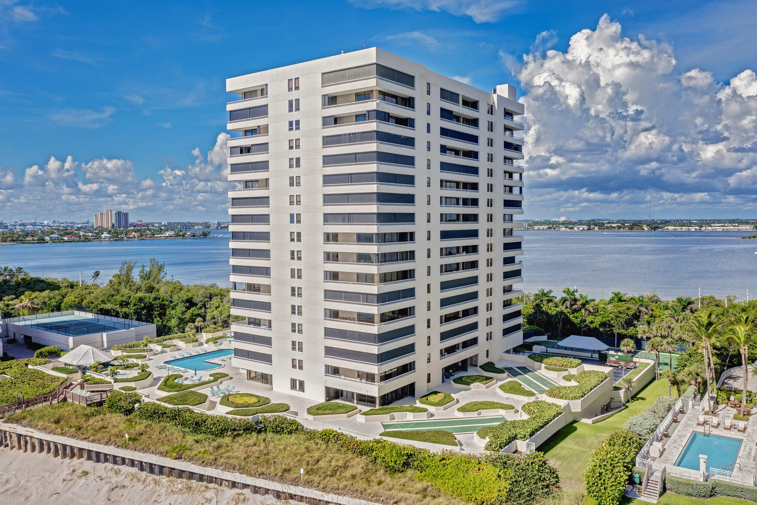5280 N Ocean Drive 2 F