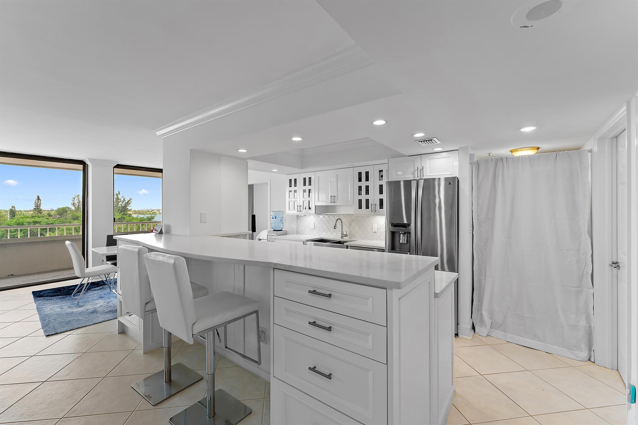 5280 N Ocean Drive 2 F