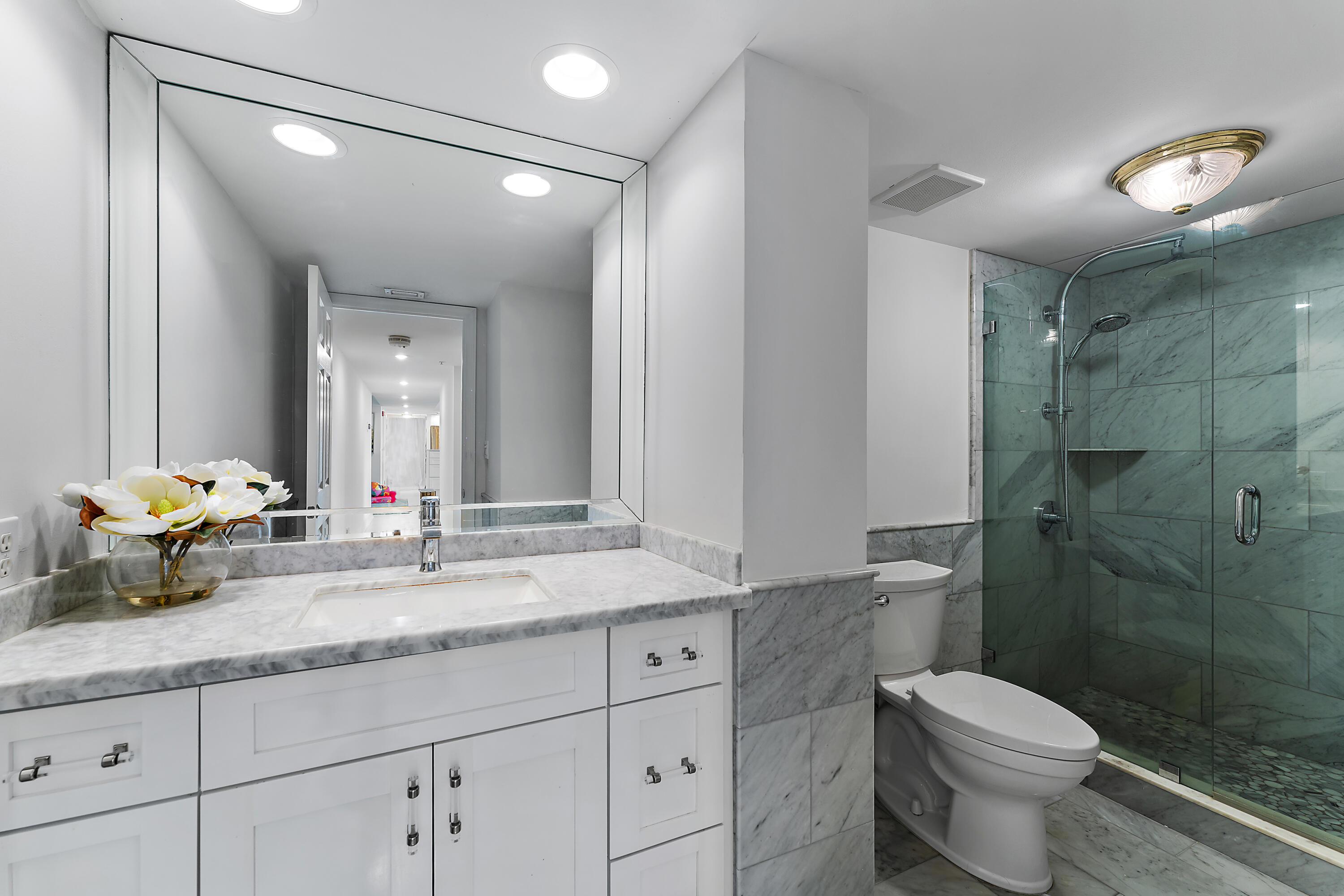 5280 N Ocean Drive 2 F