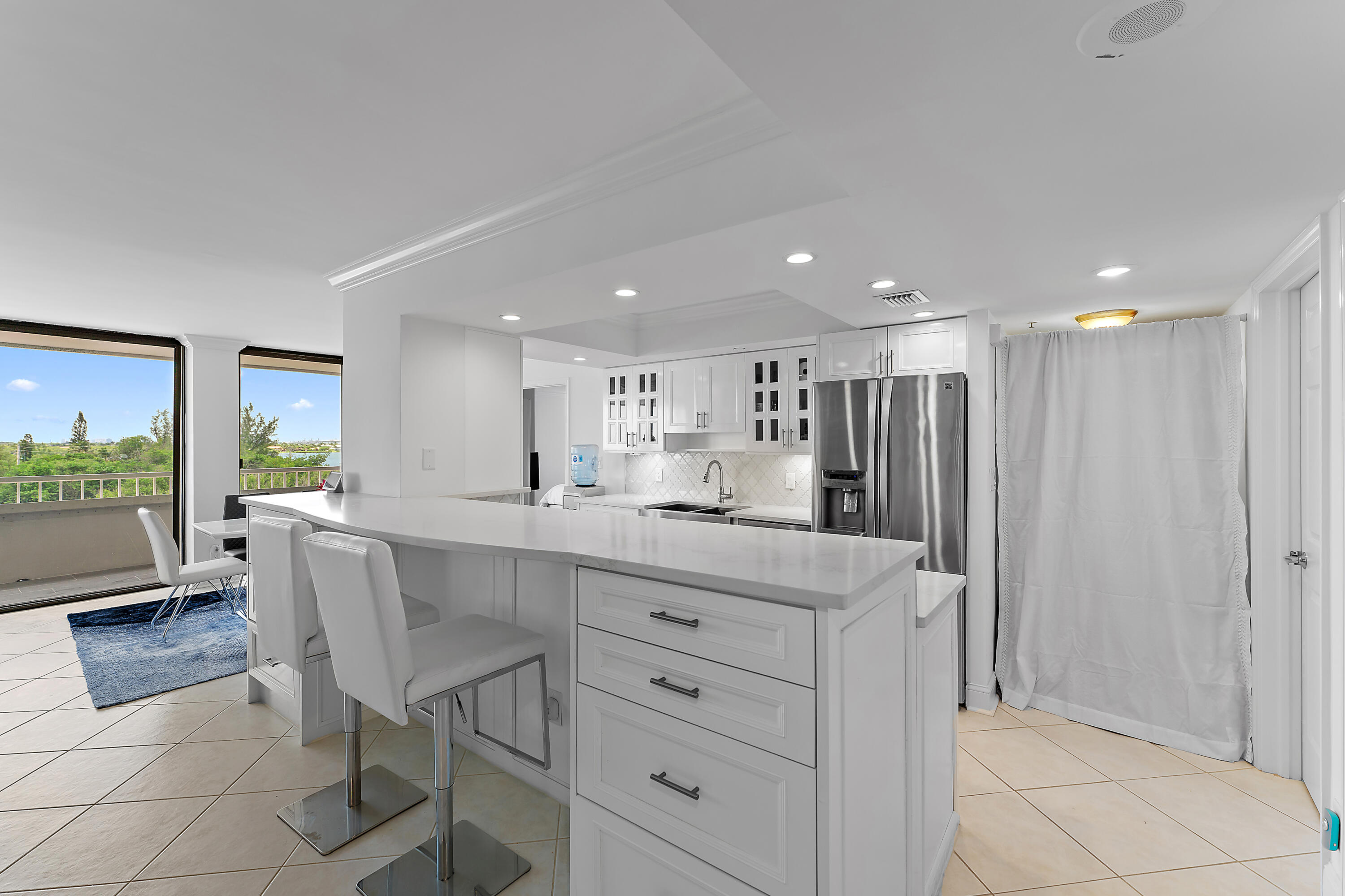 5280 N Ocean Drive 2 F