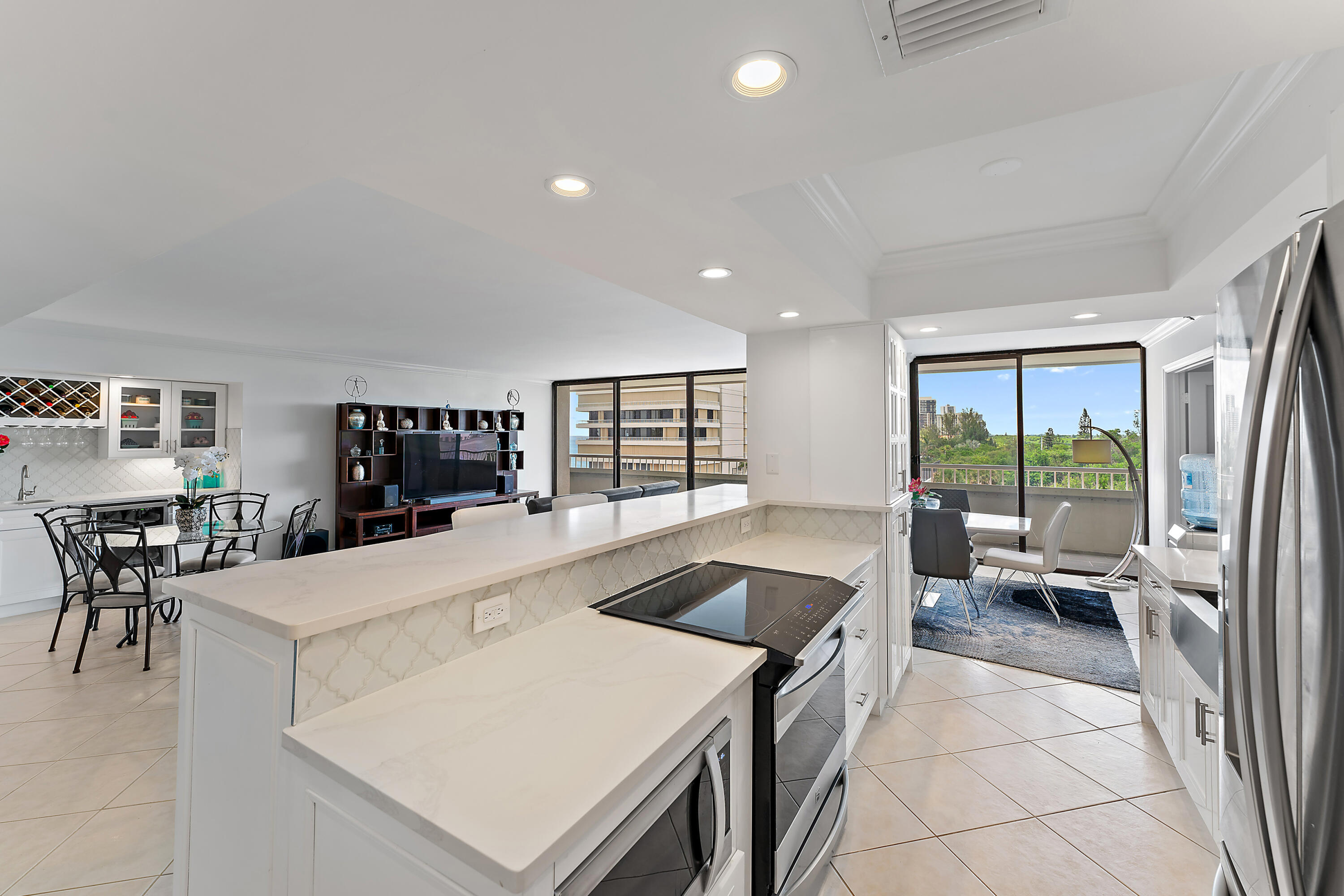 5280 N Ocean Drive 2 F