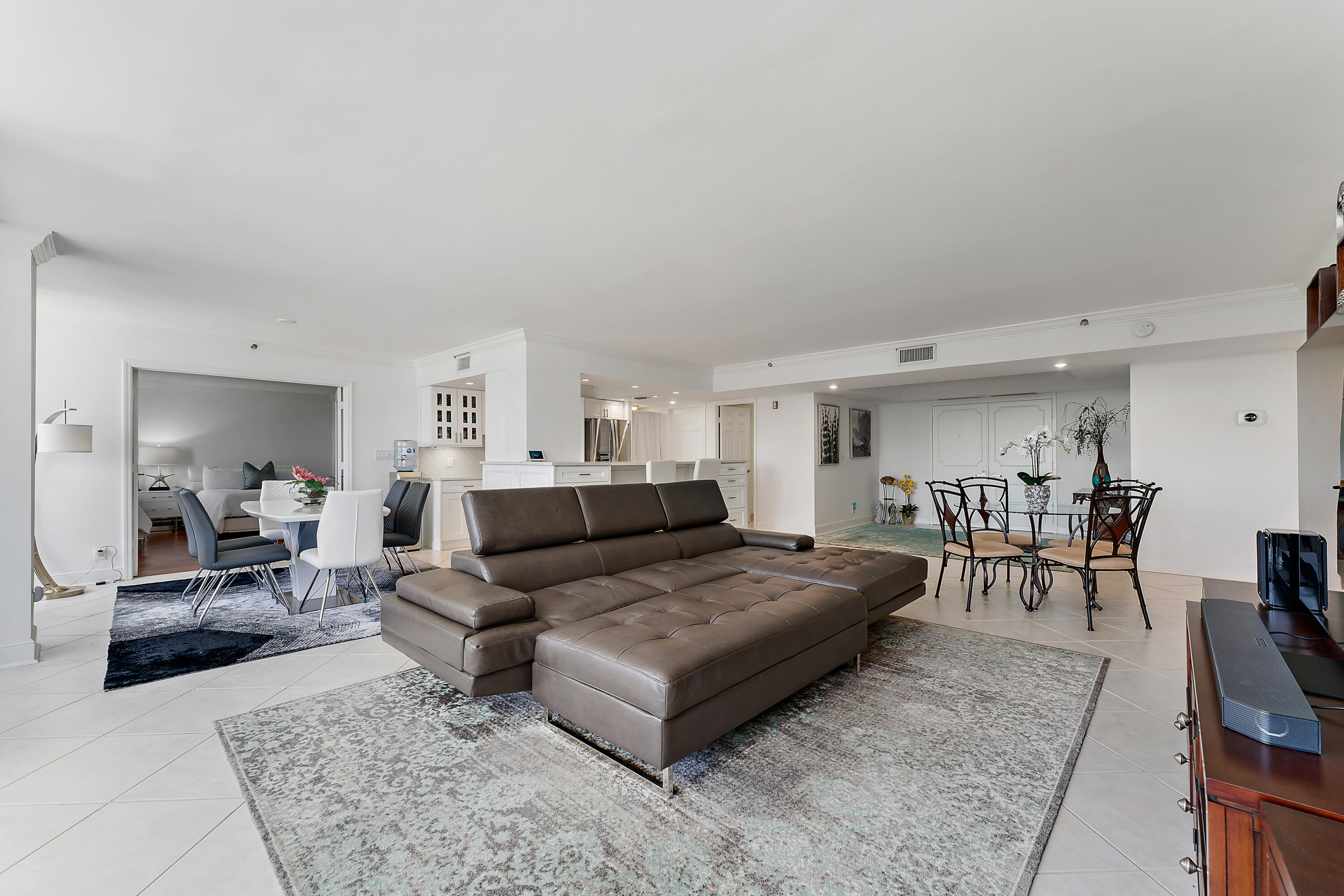 5280 N Ocean Drive 2 F