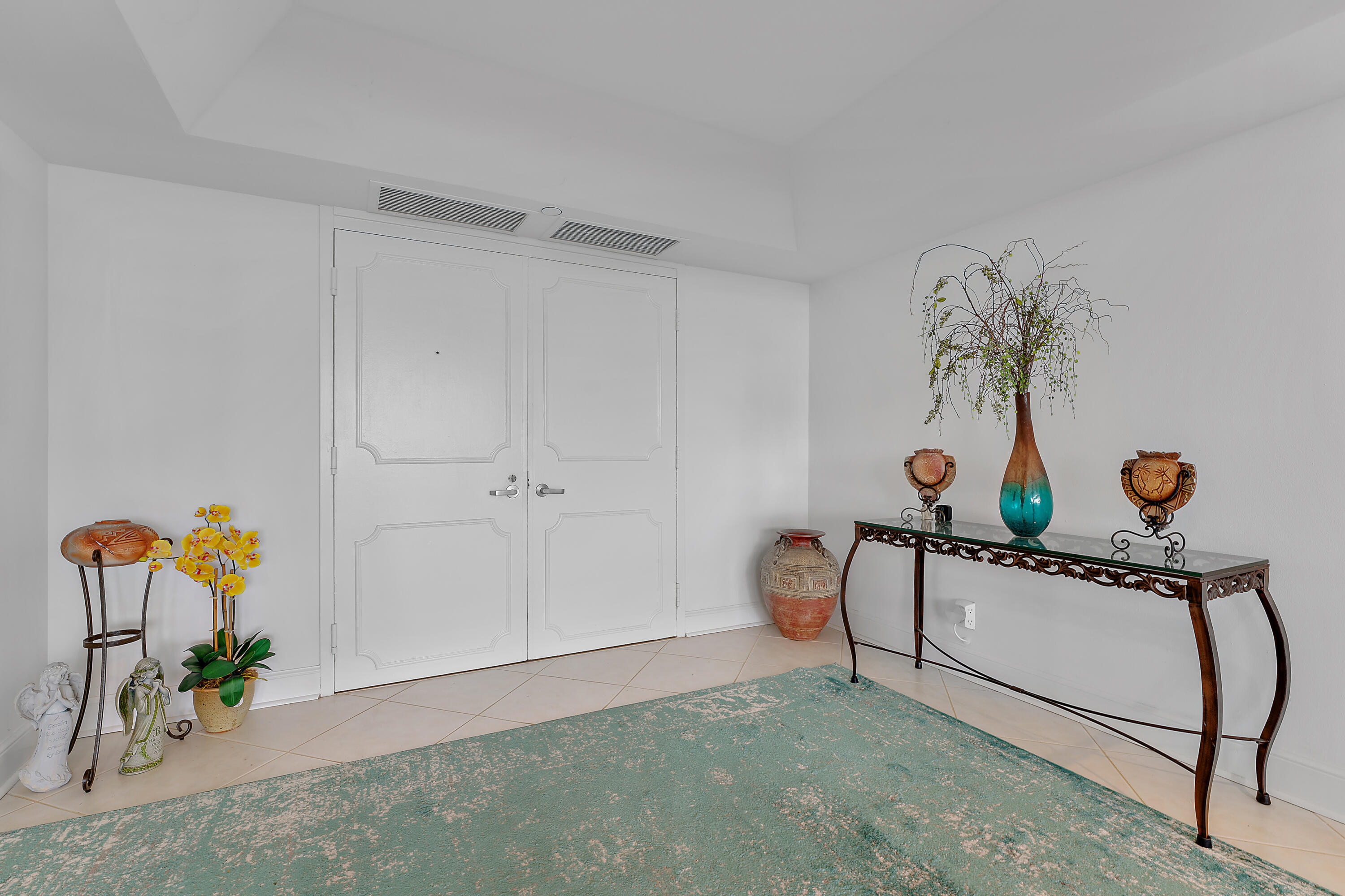 5280 N Ocean Drive 2 F