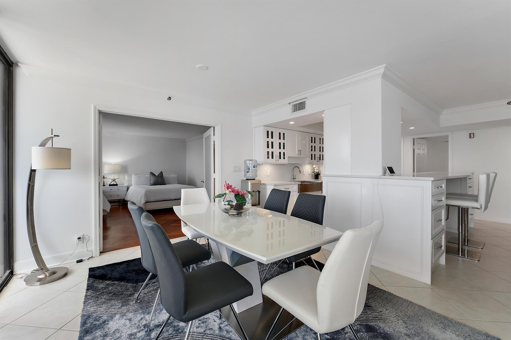 5280 N Ocean Drive 2 F