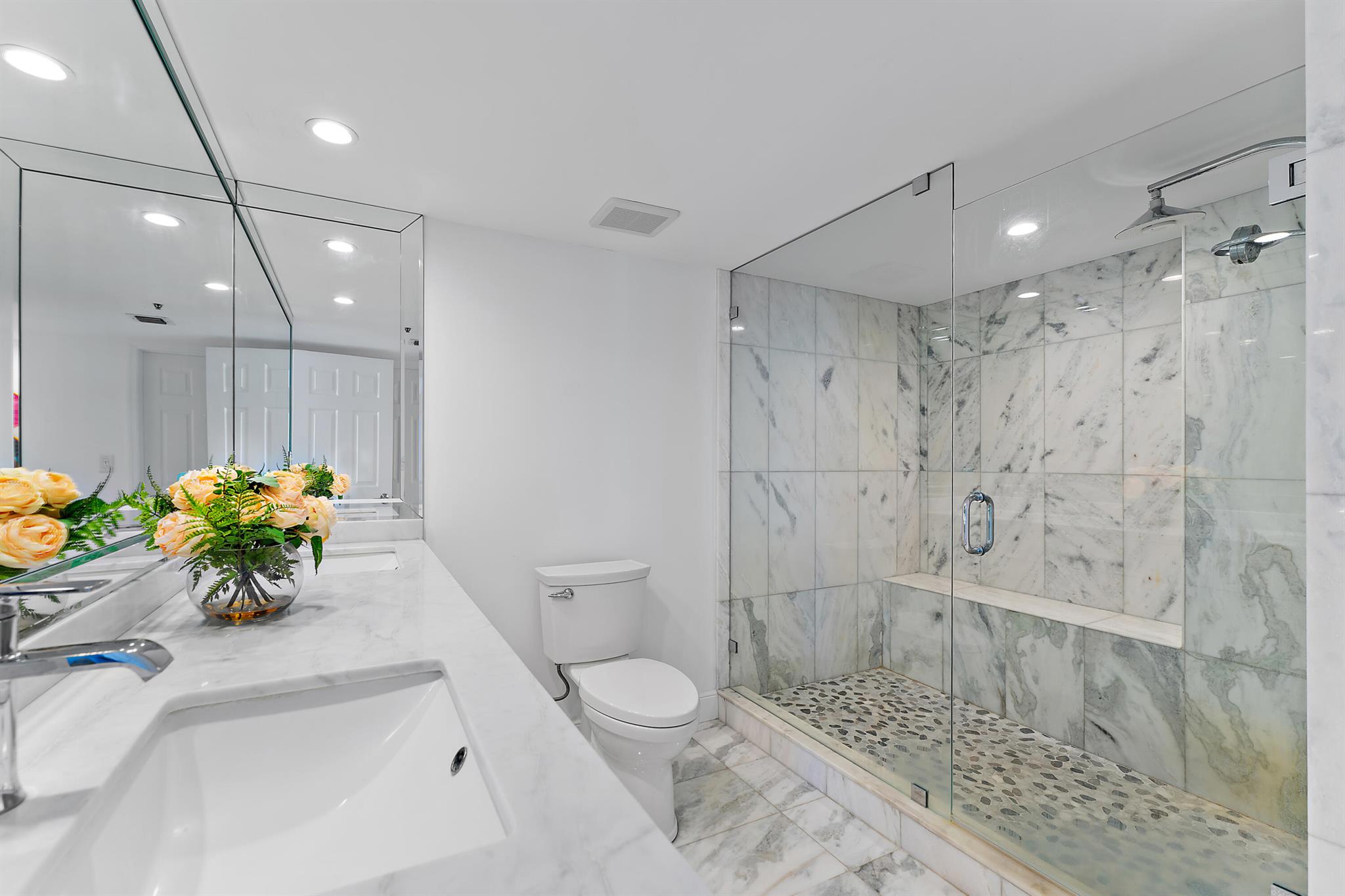 5280 N Ocean Drive 2 F