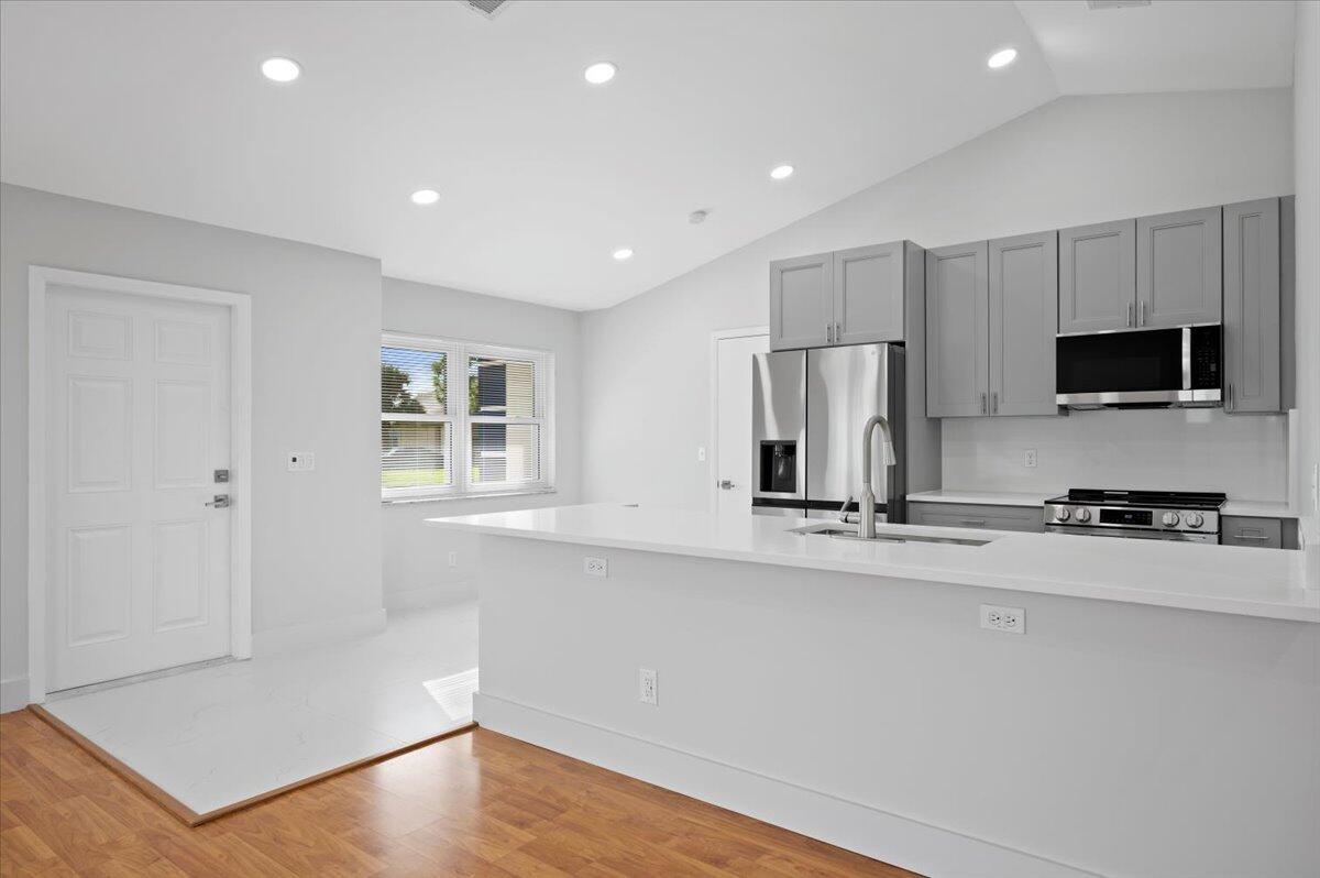 196 Raintree Trail