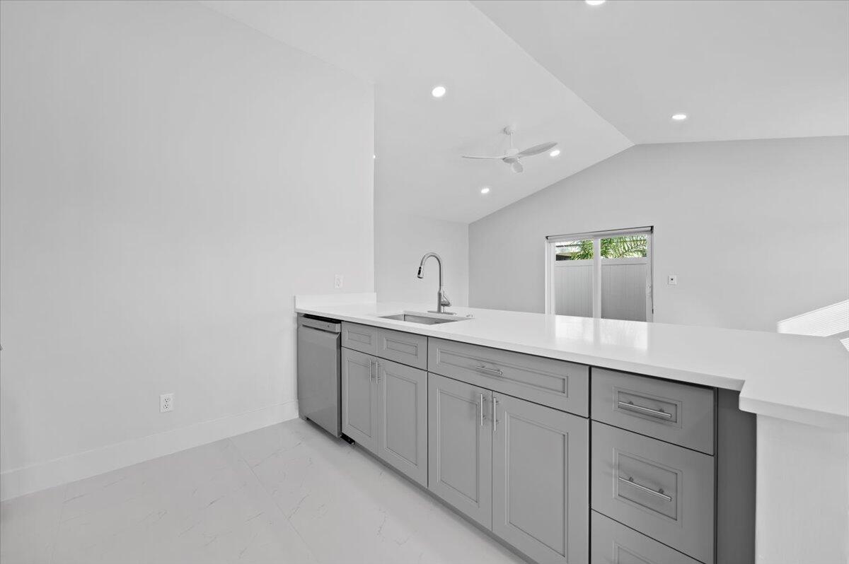 196 Raintree Trail