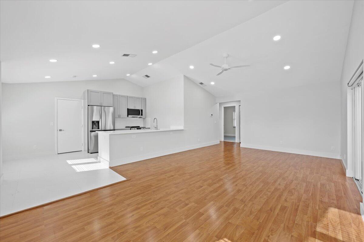 196 Raintree Trail