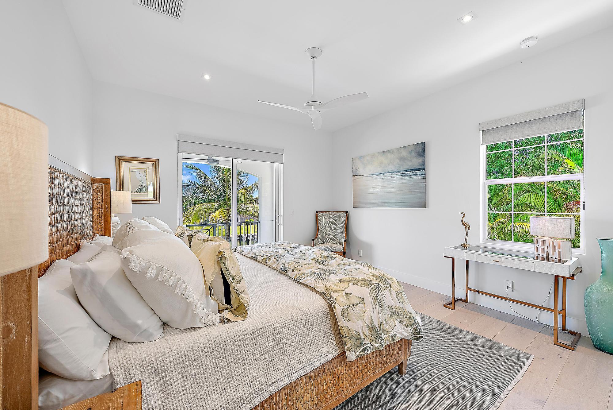 8599 SE Sabal Street