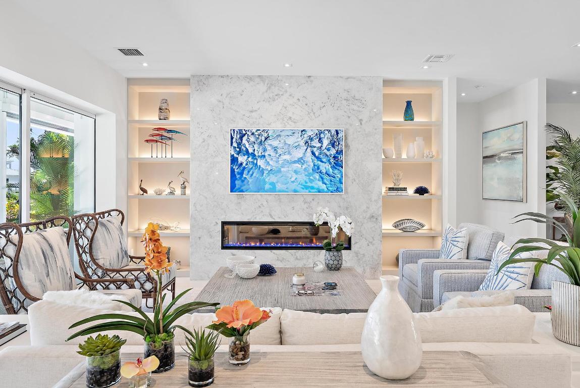 8599 SE Sabal Street