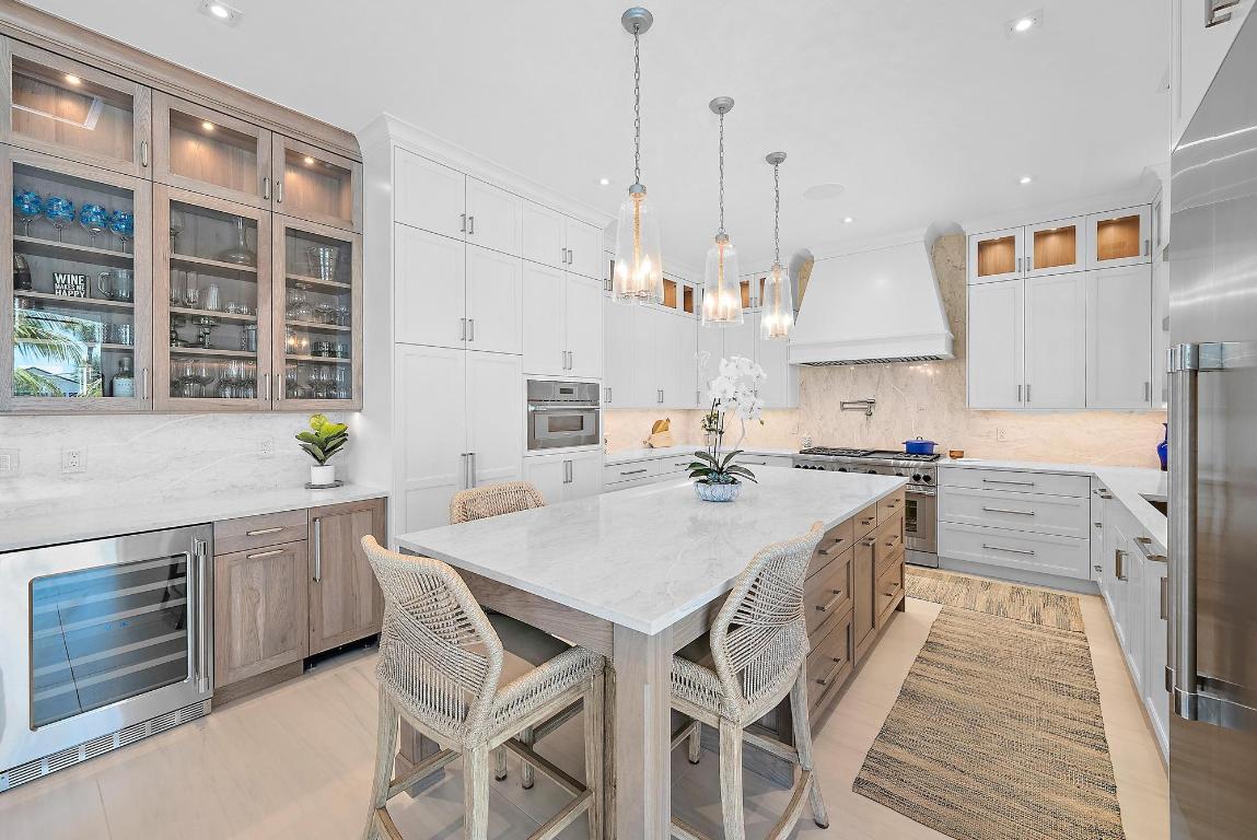 8599 SE Sabal Street