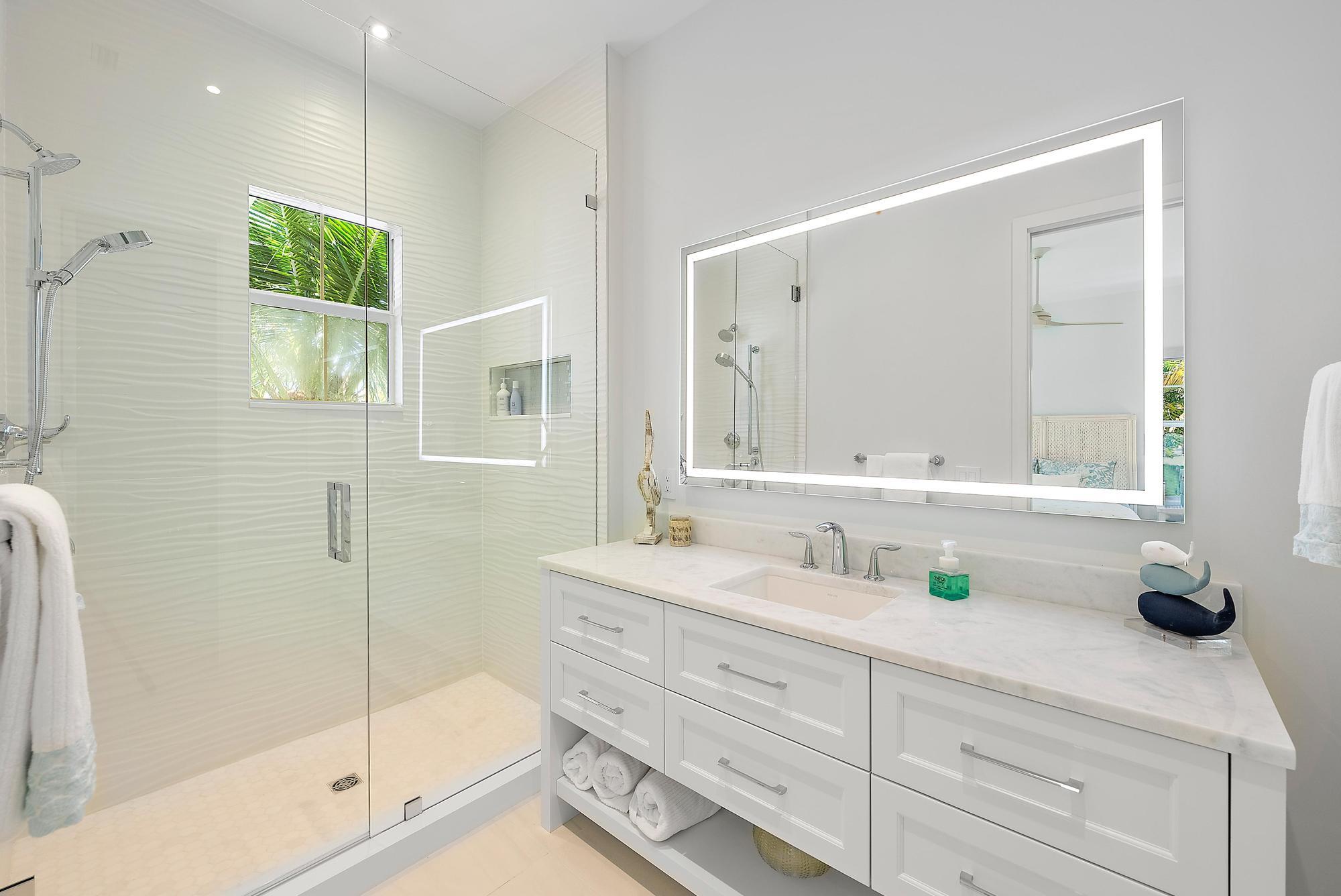 8599 SE Sabal Street