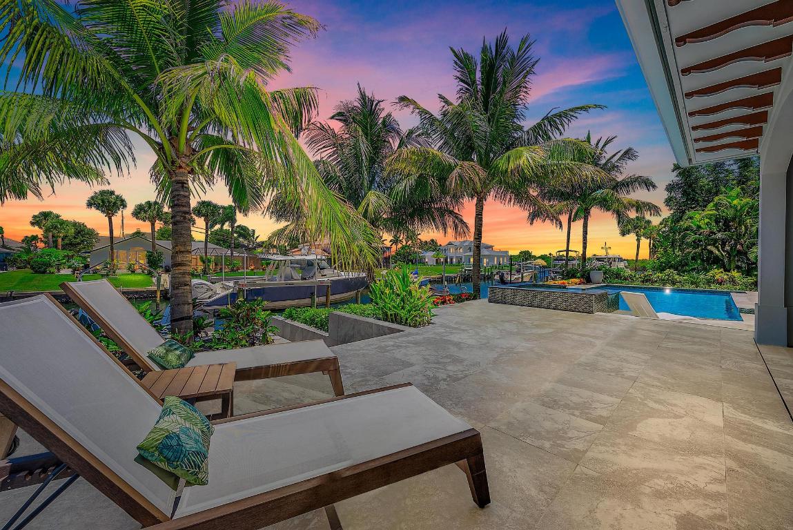 8599 SE Sabal Street