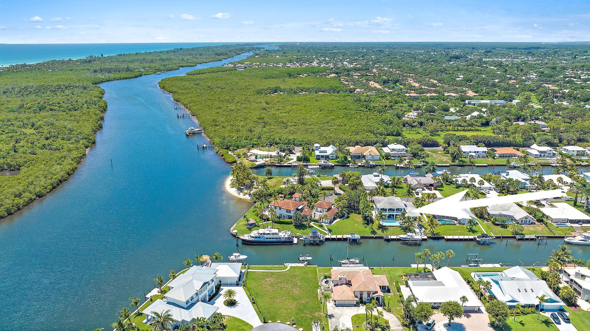 8599 SE Sabal Street