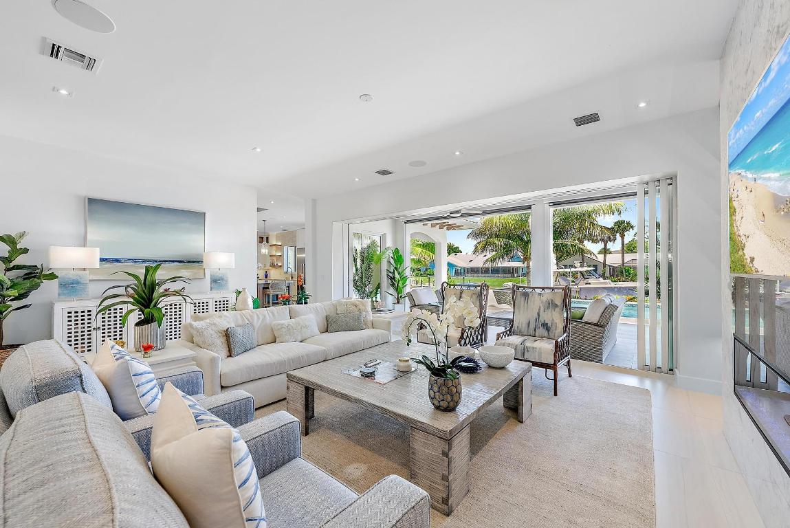 8599 SE Sabal Street