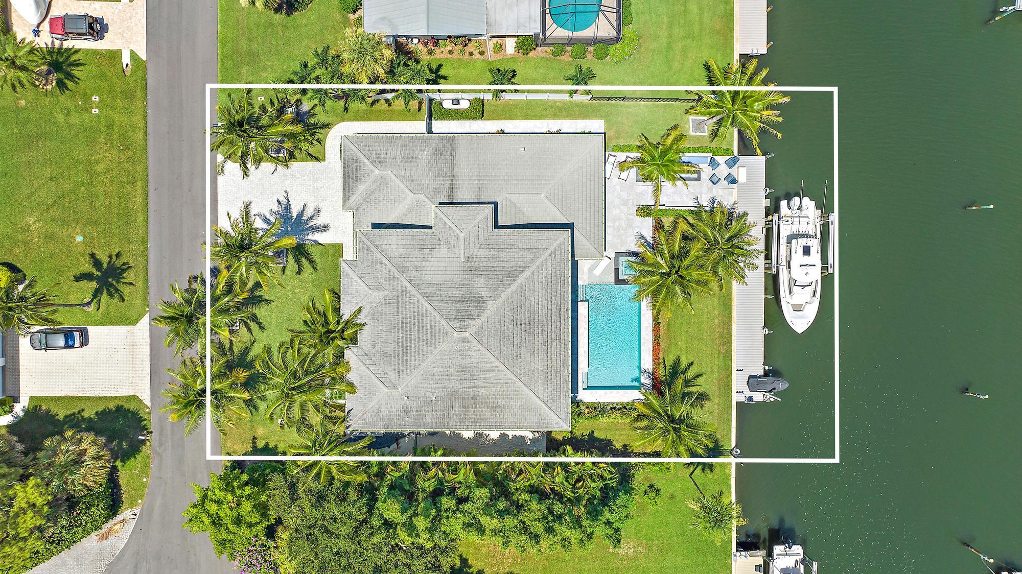 8599 SE Sabal Street