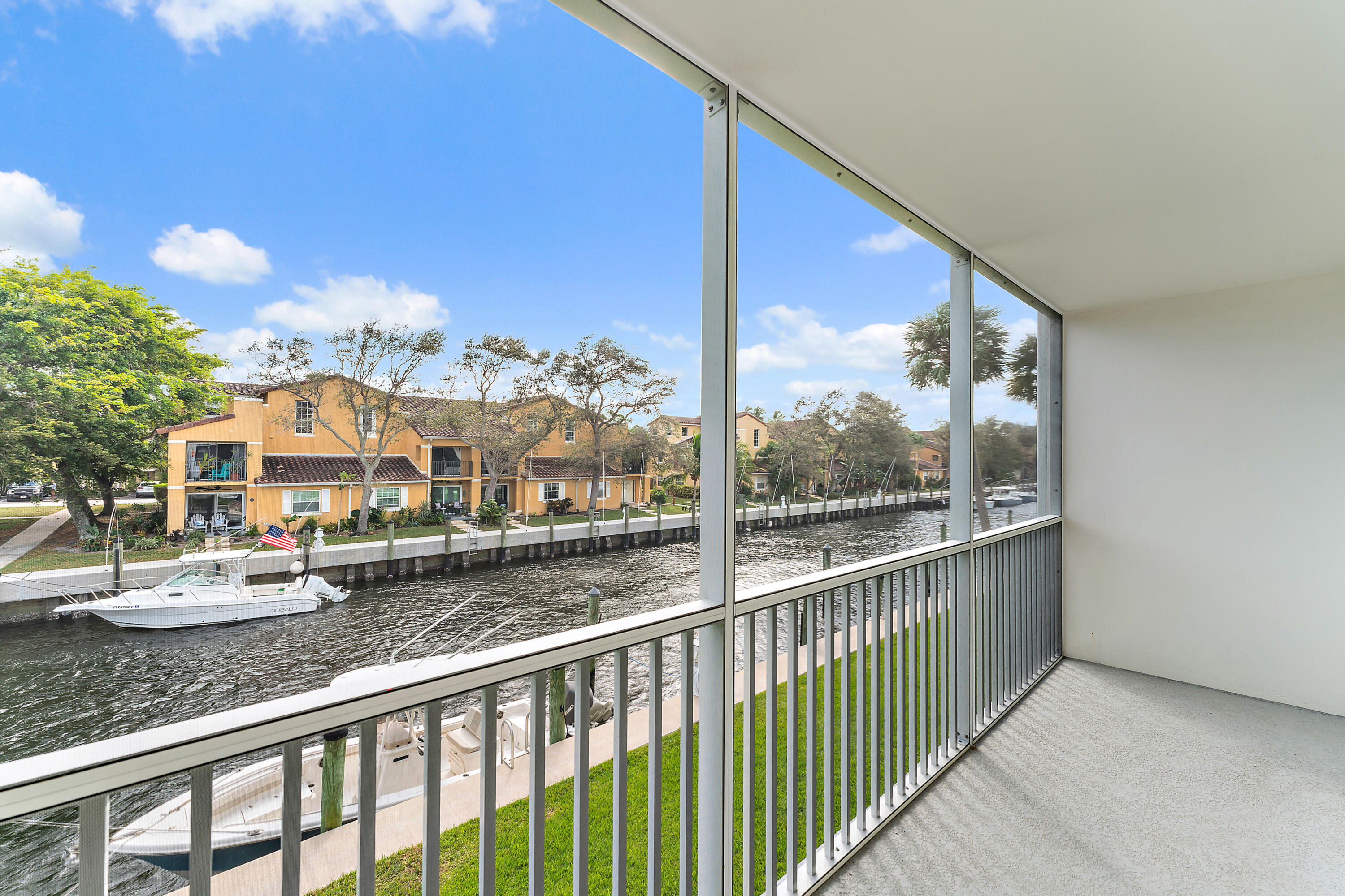 120 Lehane Terrace 207