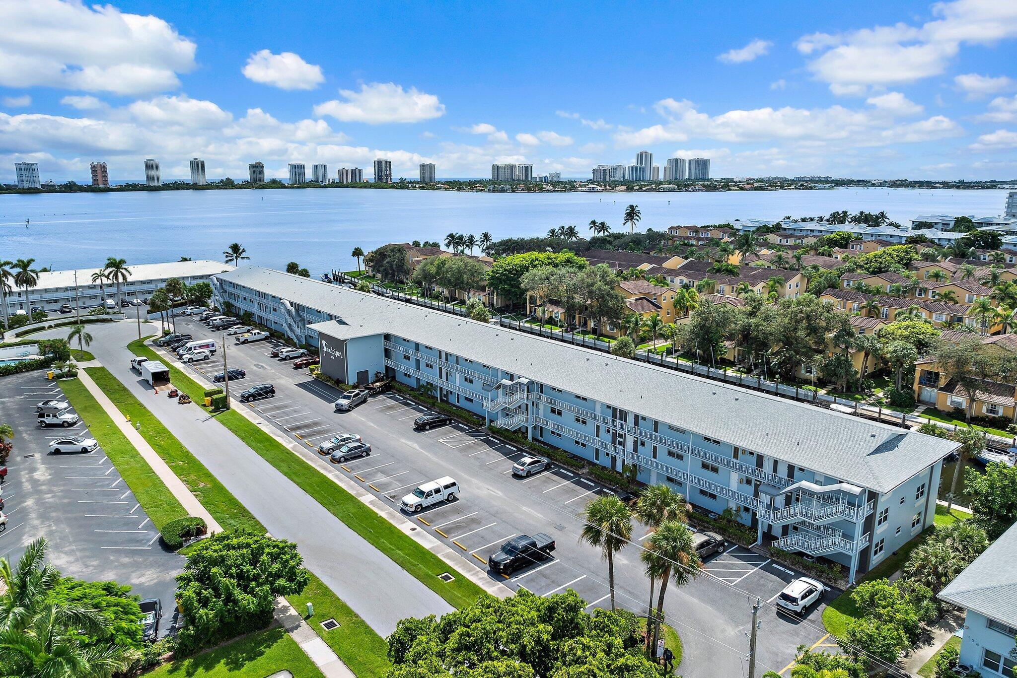 120 Lehane Terrace 207