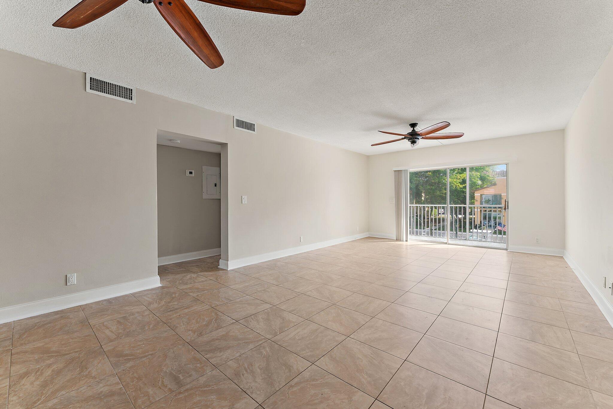 120 Lehane Terrace 207