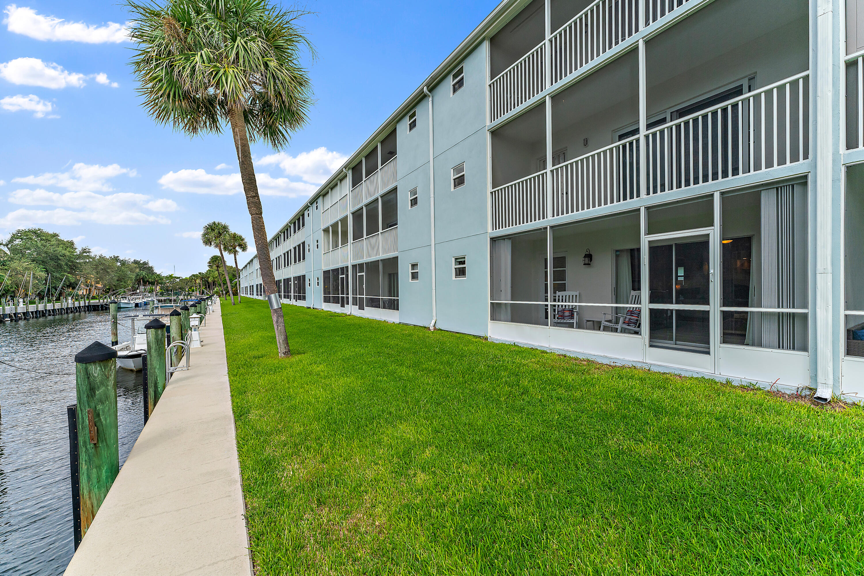120 Lehane Terrace 207