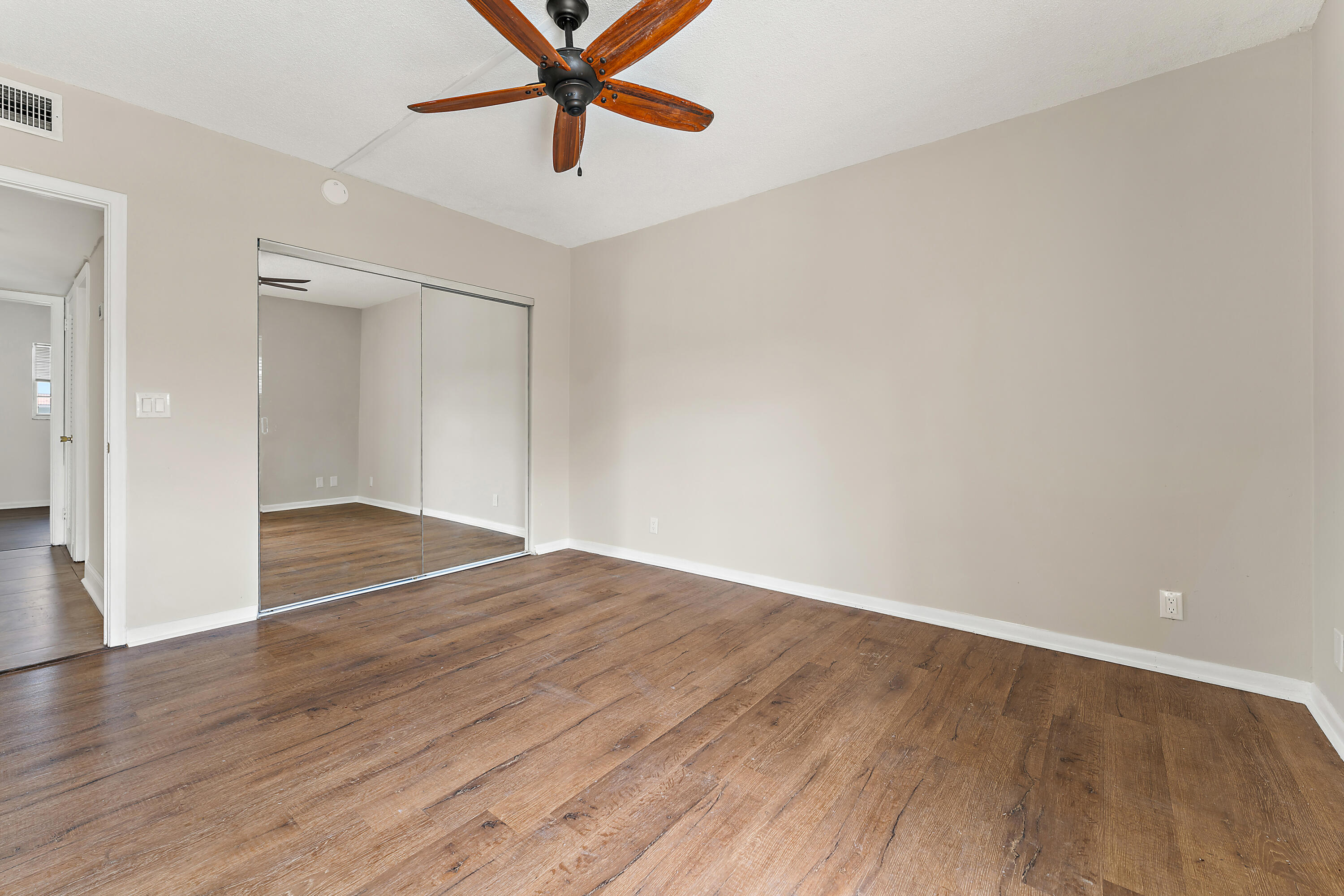 120 Lehane Terrace 207