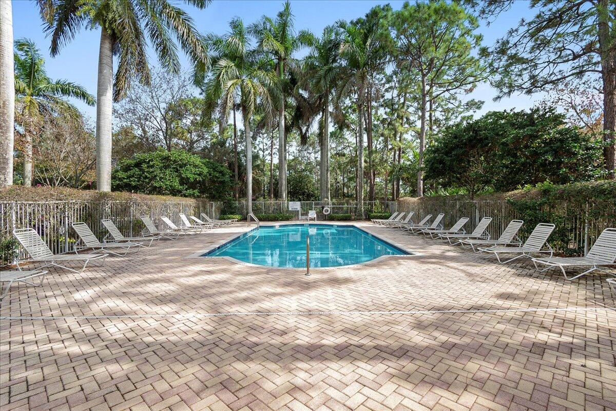 802 University Boulevard