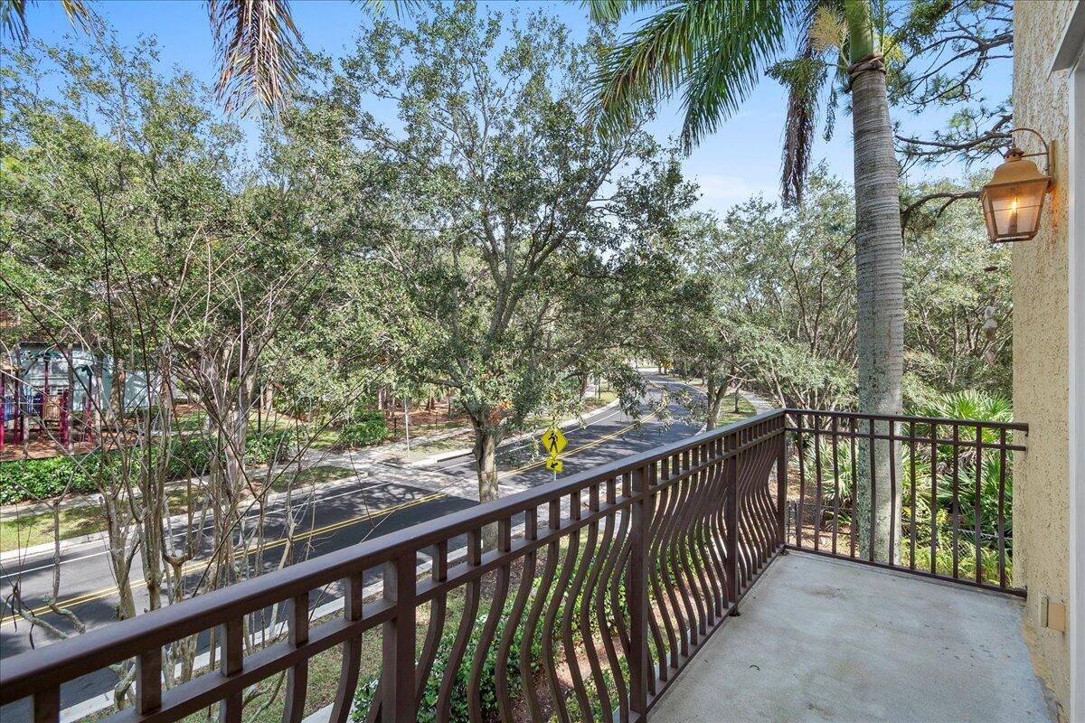 802 University Boulevard