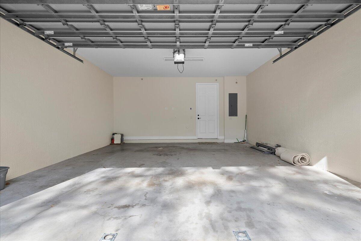 802 University Boulevard