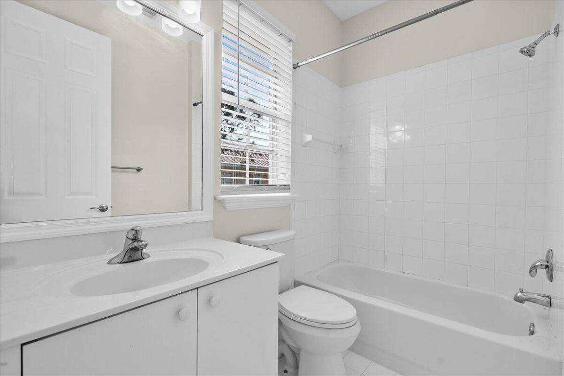 802 University Boulevard