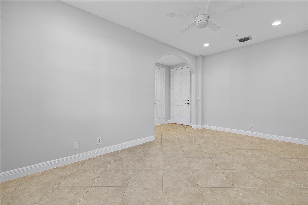 802 University Boulevard