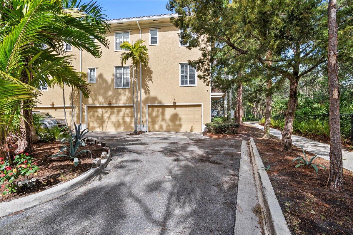 802 University Boulevard