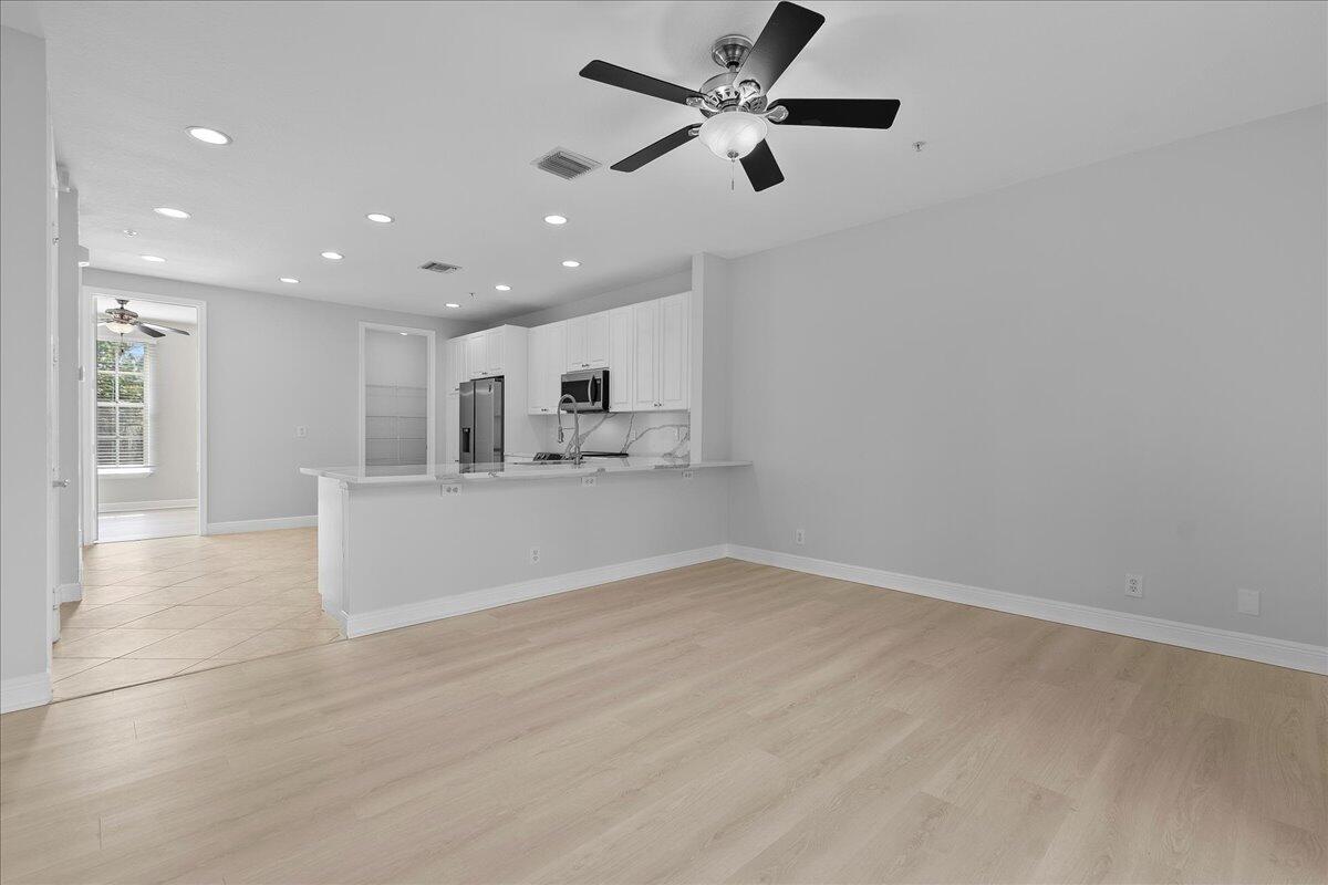 802 University Boulevard