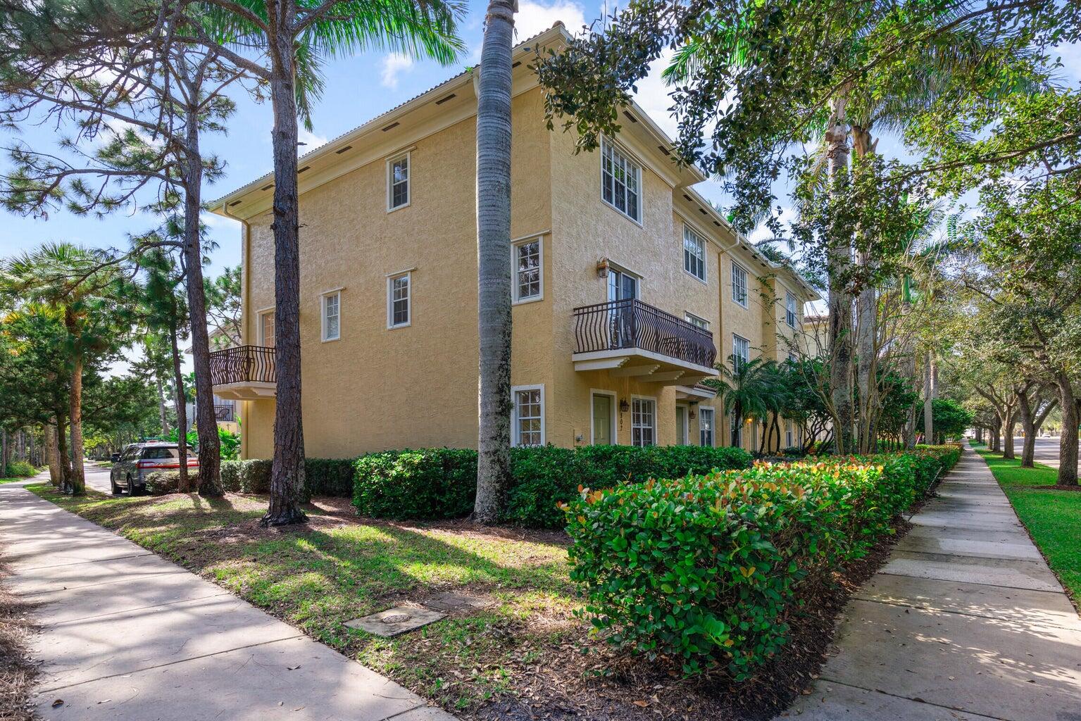 802 University Boulevard