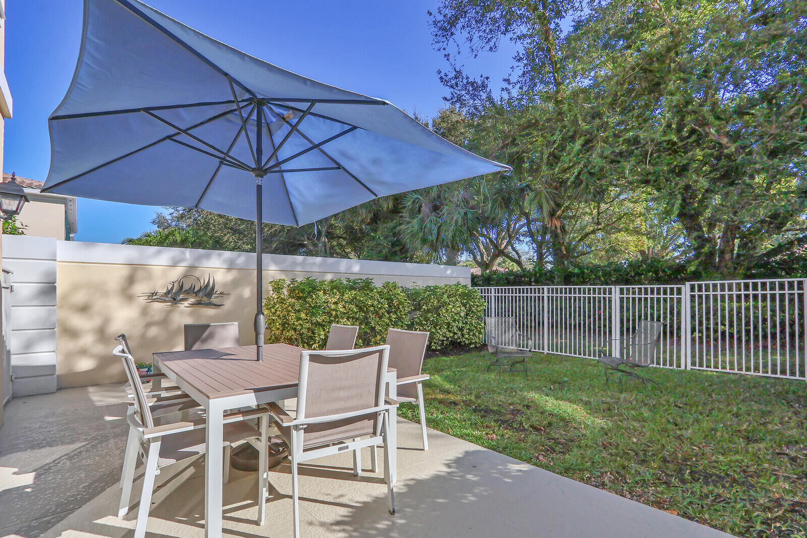 434 Capistrano Drive