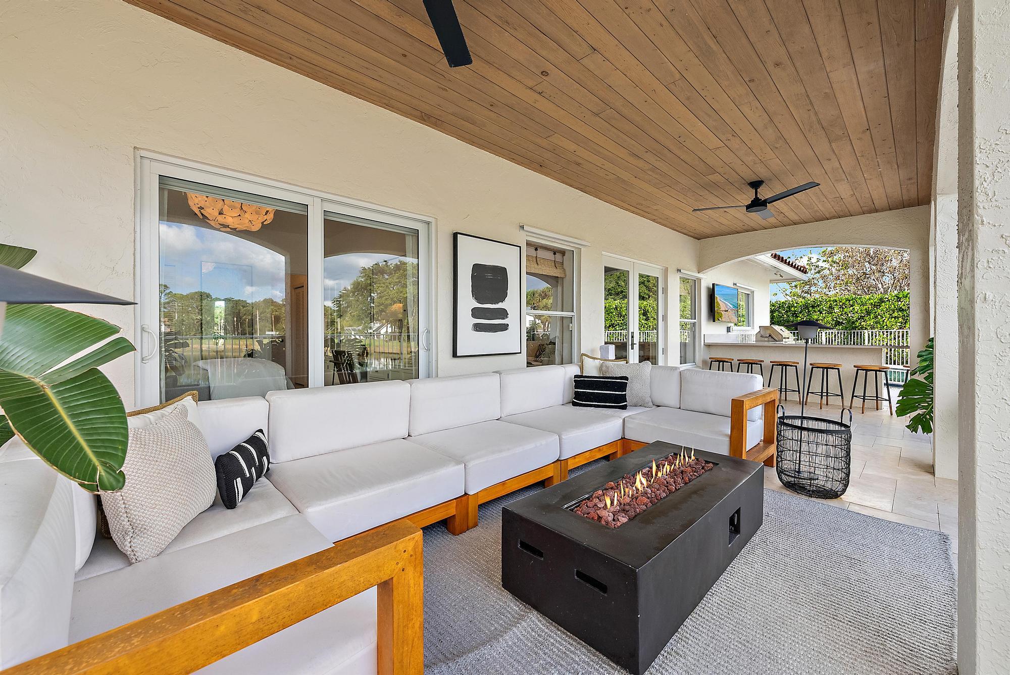 19136 Dawnwood Court