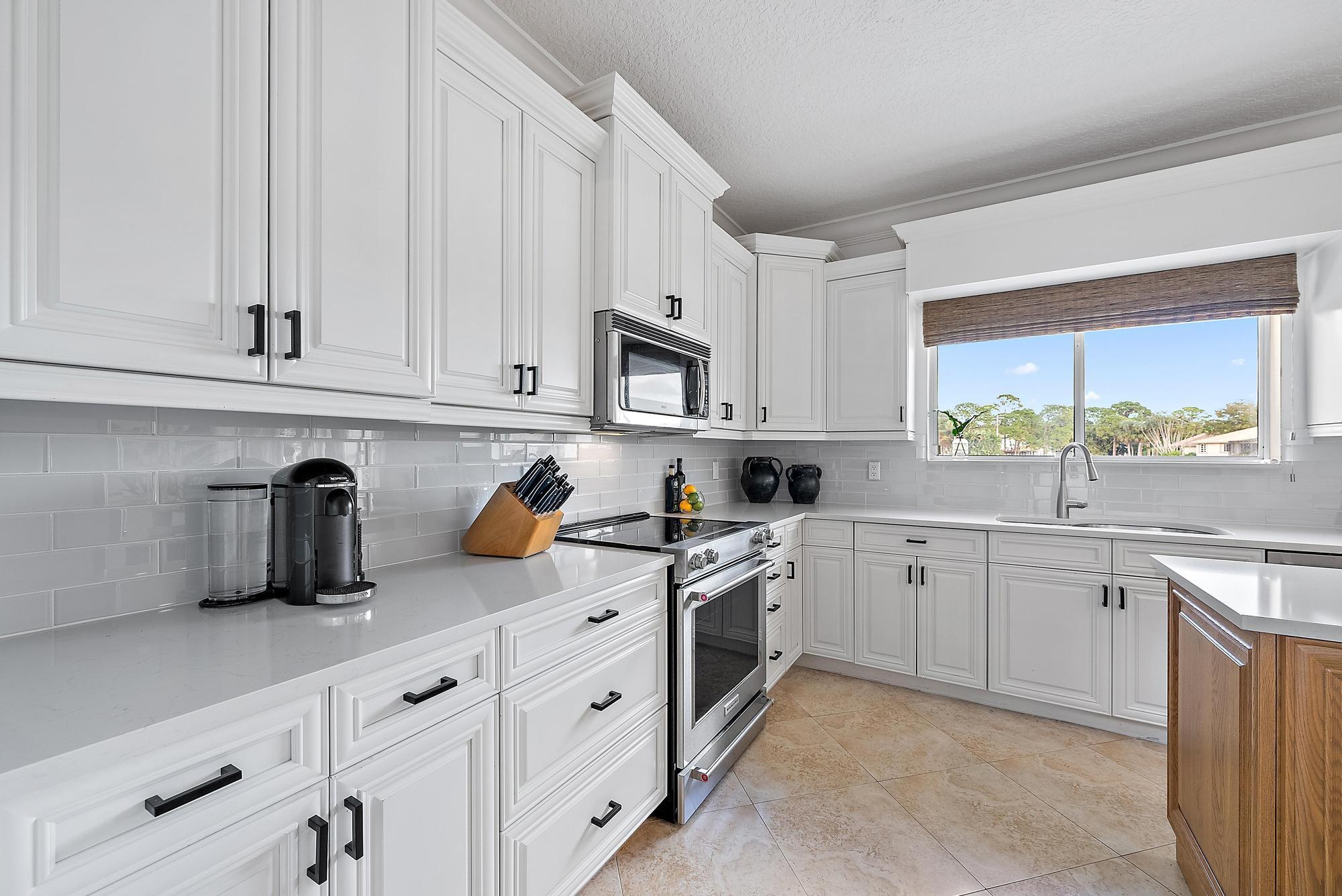 19136 Dawnwood Court