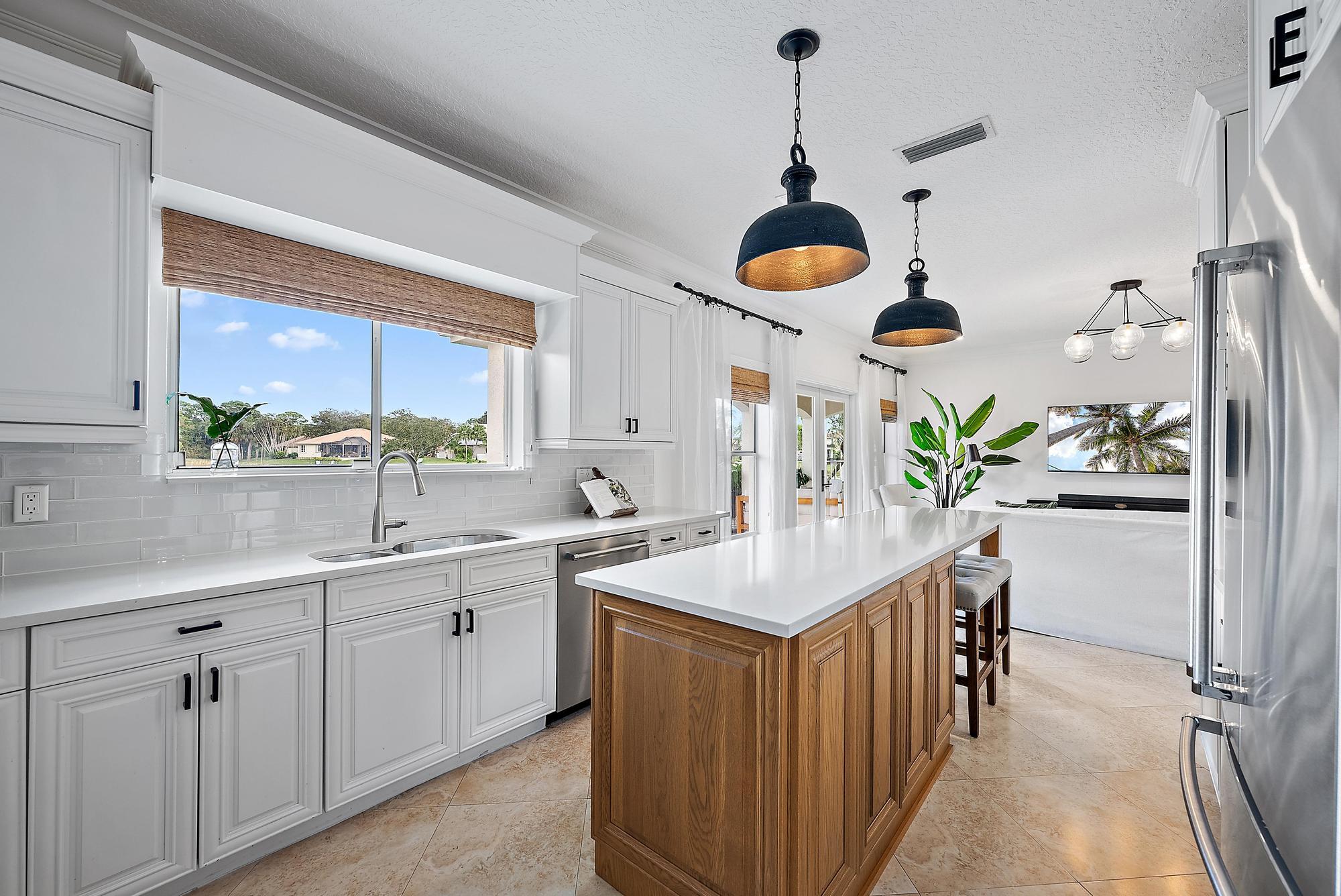 19136 Dawnwood Court