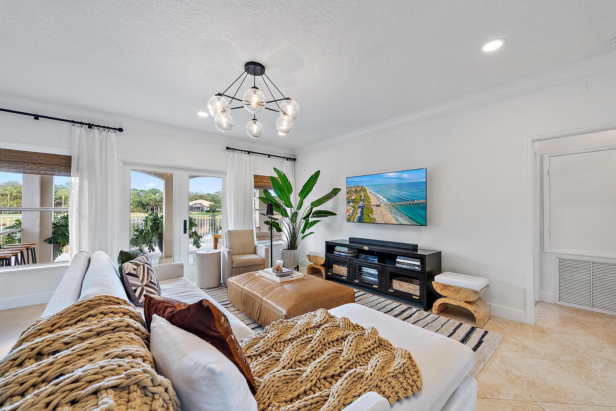 19136 Dawnwood Court
