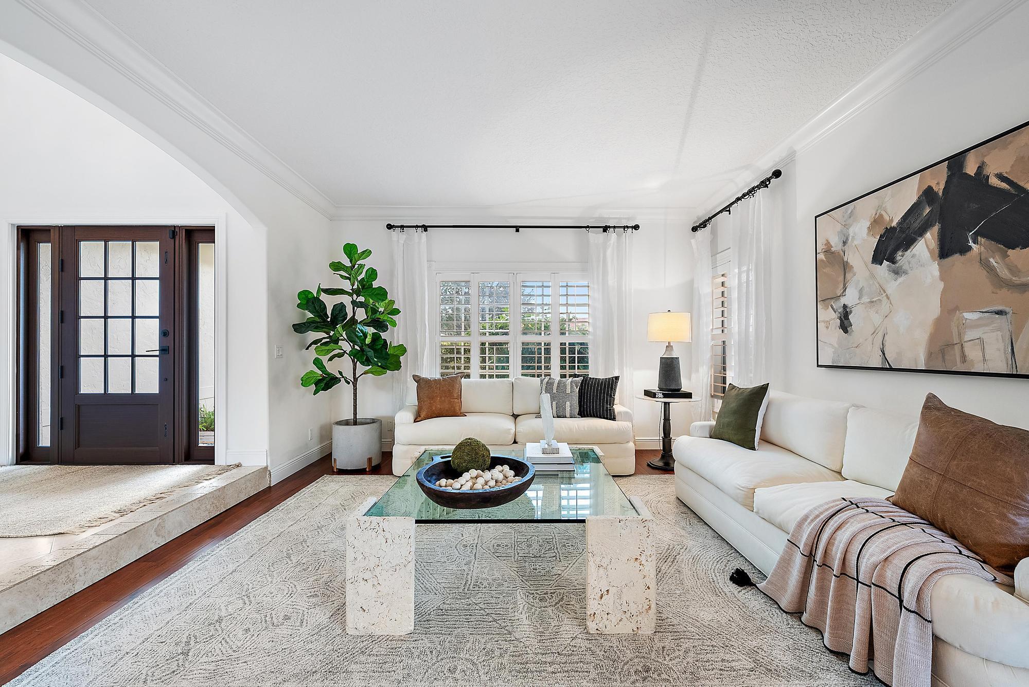 19136 Dawnwood Court