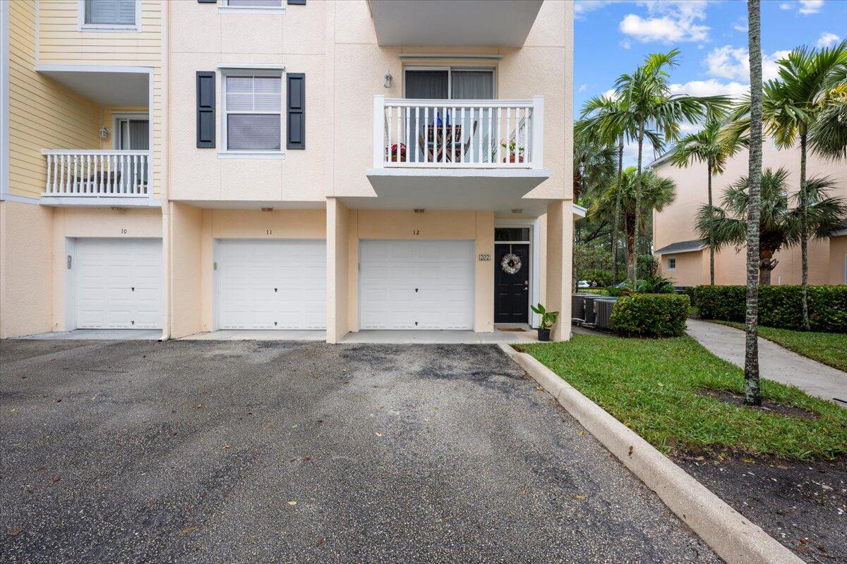 155 Galicia Way 202